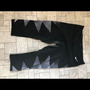 Nike Running Capri Leggings Sz XL Grey Geometric